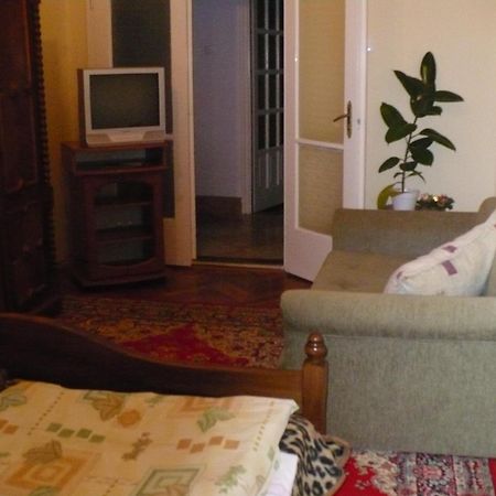 Kitty Apartman Apartment Miskolc Ngoại thất bức ảnh