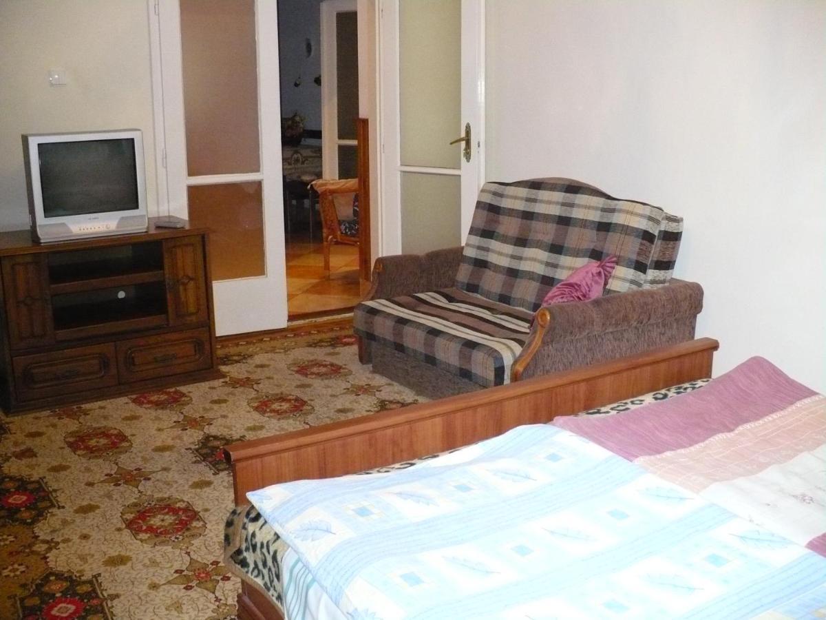 Kitty Apartman Apartment Miskolc Ngoại thất bức ảnh
